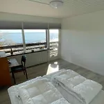 Front-row With Sea View 別荘 アリンエ