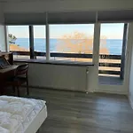Front-row With Sea View 別荘 *