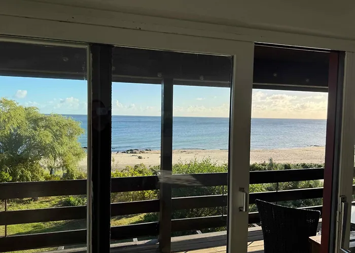 Front-row With Sea View *